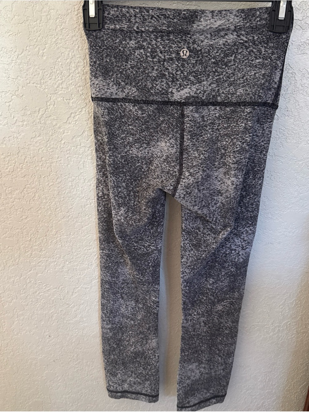 LULULEMON Wunder Under High Rise Tight Womens Size 4 Gray 24"